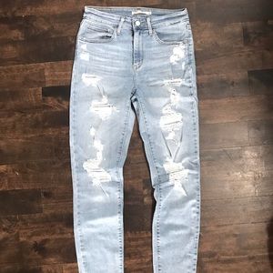 LEVI’s 721 stretch skinny high waist light wash blue SZ 27